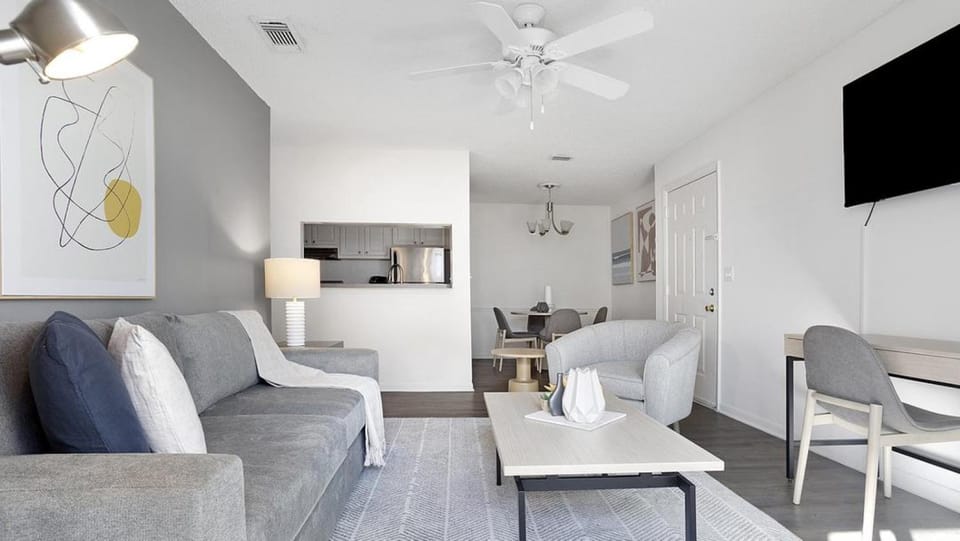 Landing Modern Apartment with Amazing Amenities (ID9246X31) Apartment in Orlando