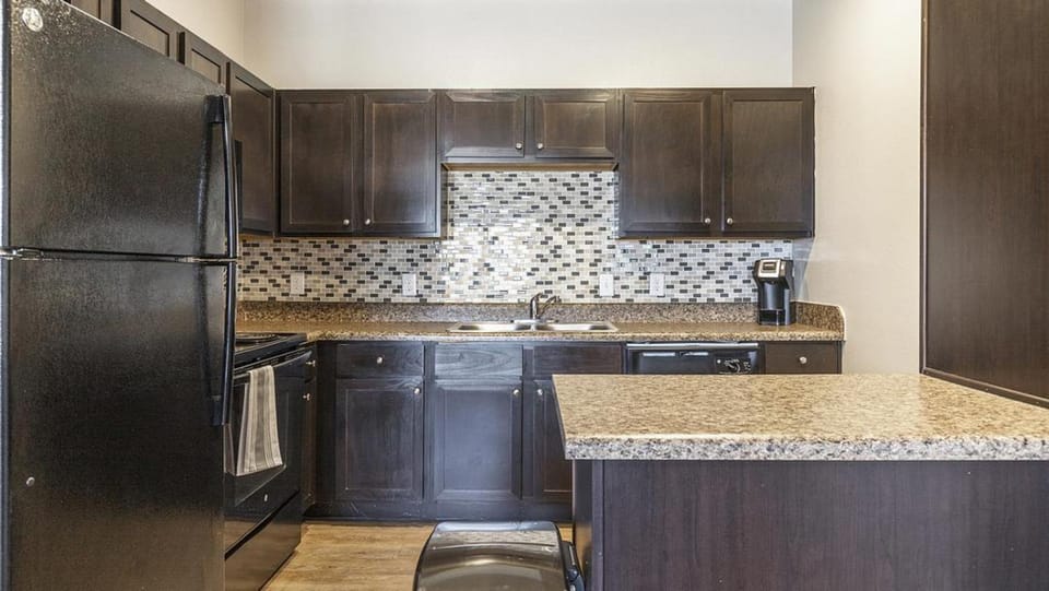 Landing Modern Apartment with Amazing Amenities (ID9682X40) Apartment in San Antonio