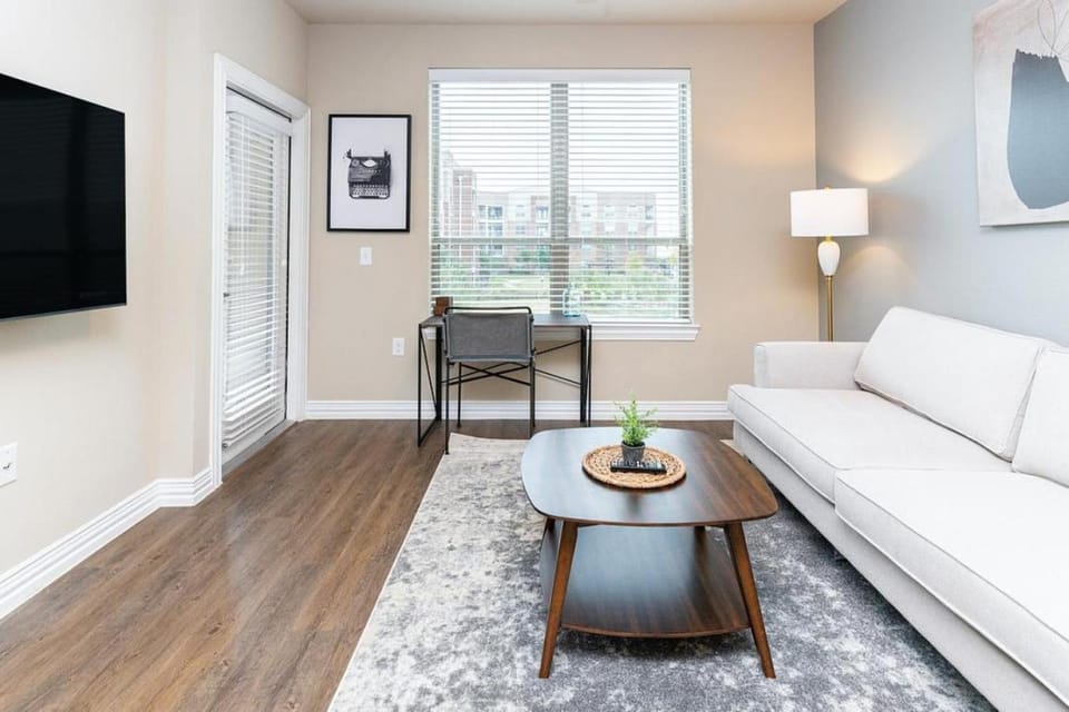 Landing Modern Apartment with Amazing Amenities (ID3883) Apartment in Addison