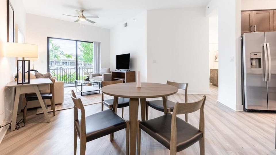 Landing Modern Apartment with Amazing Amenities (ID7442X46) Apartment in Fort Myers