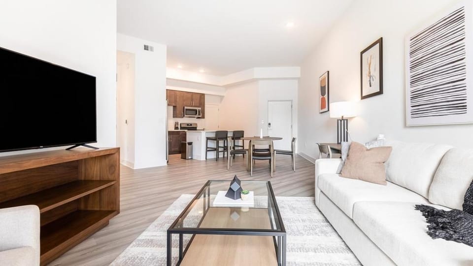 Landing Modern Apartment with Amazing Amenities (ID7442X46) Apartment in Fort Myers