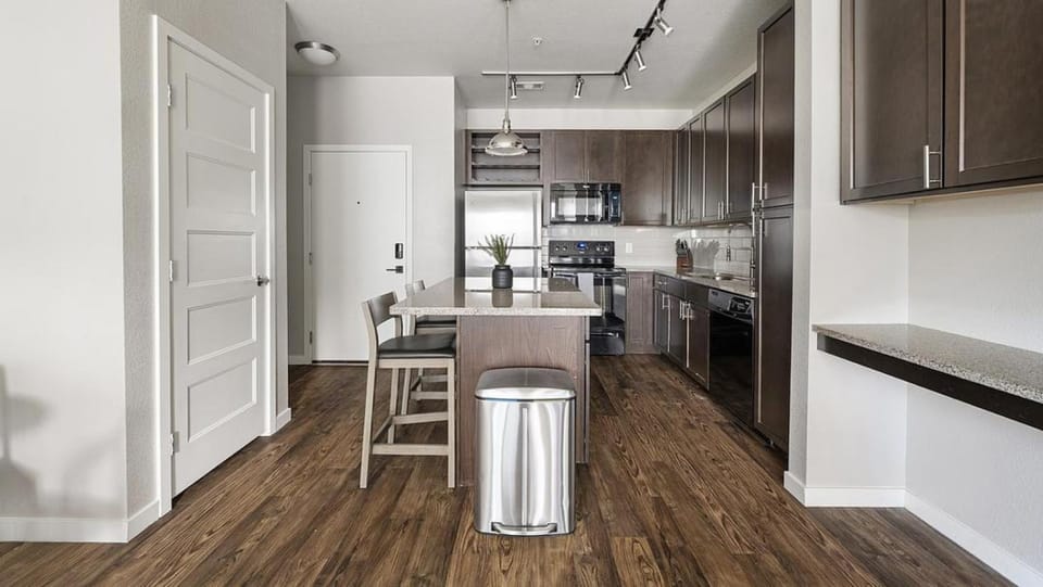 Landing Modern Apartment with Amazing Amenities (ID3151X13) Apartment in Louisville