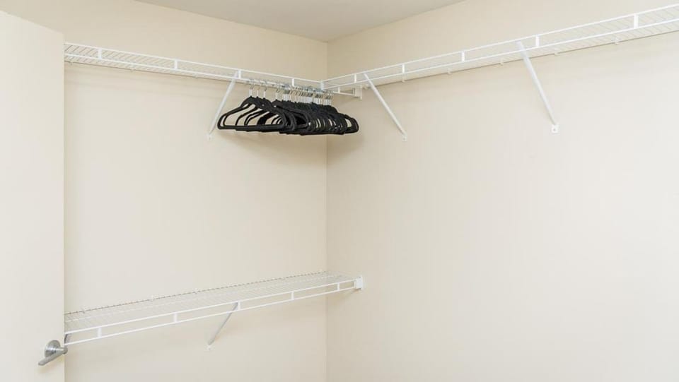 Landing Modern Apartment with Amazing Amenities (ID6647) Apartment in Sandy