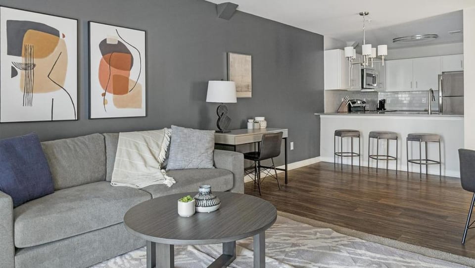 Landing Modern Apartment with Amazing Amenities (ID9999X33) Apartment in Georgia