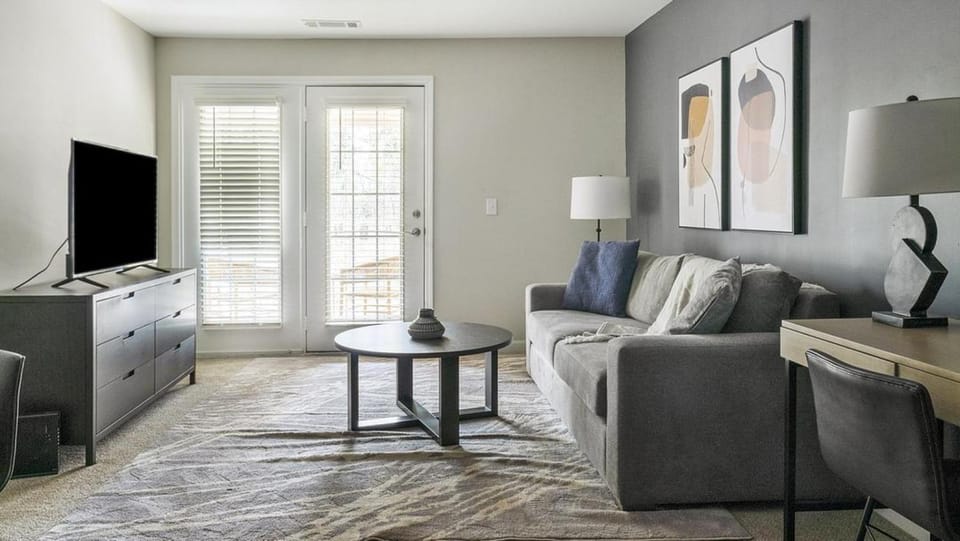 Landing Modern Apartment with Amazing Amenities (ID9999X33) Apartment in Georgia