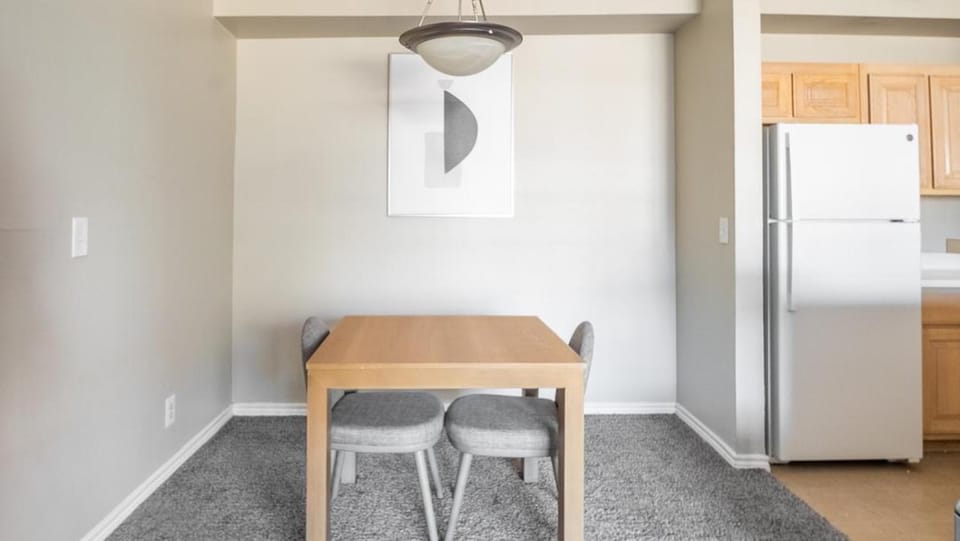 Landing Modern Apartment with Amazing Amenities (ID8628X77) Apartment in Tulsa