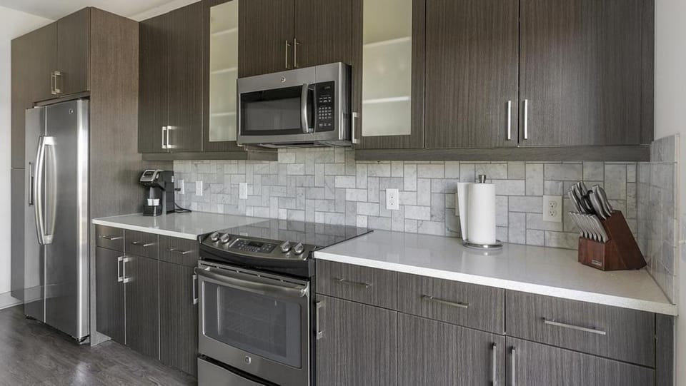 Landing Modern Apartment with Amazing Amenities (ID7967X54) Apartment in Plano