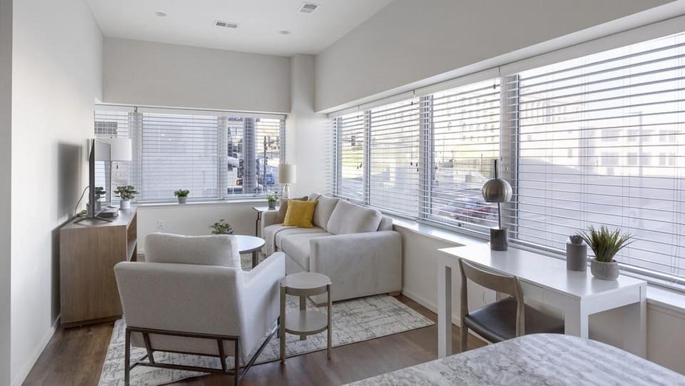 Landing Modern Apartment with Amazing Amenities (ID8910X05) Apartment in Omaha
