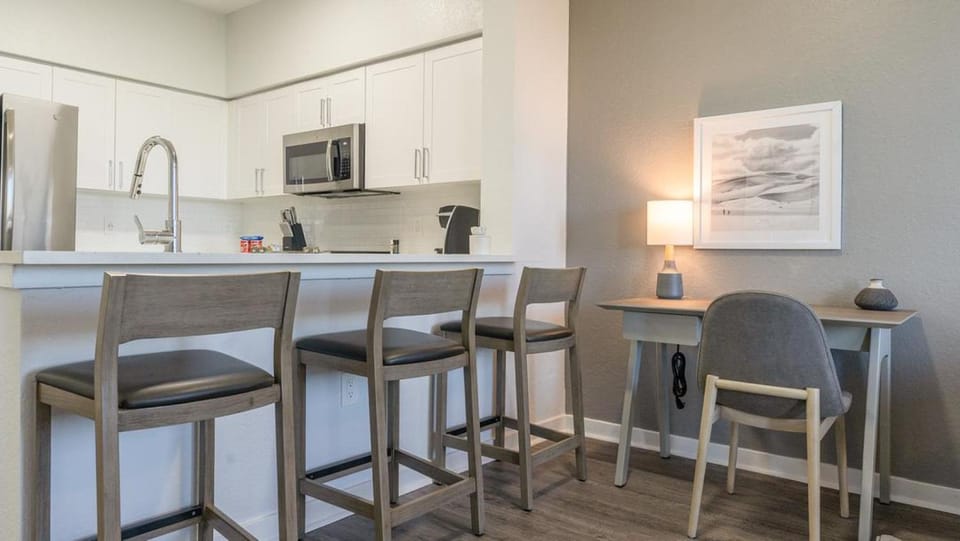 Landing Modern Apartment with Amazing Amenities (ID8168X23) Apartment in Fort Lauderdale