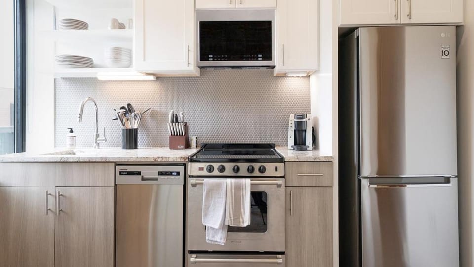 Landing Modern Apartment with Amazing Amenities (ID5790X39) Apartment in Birmingham