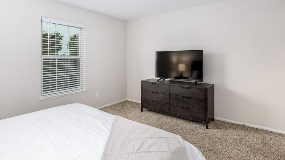 Landing Modern Apartment with Amazing Amenities (ID4782X33) Apartment in Ohio