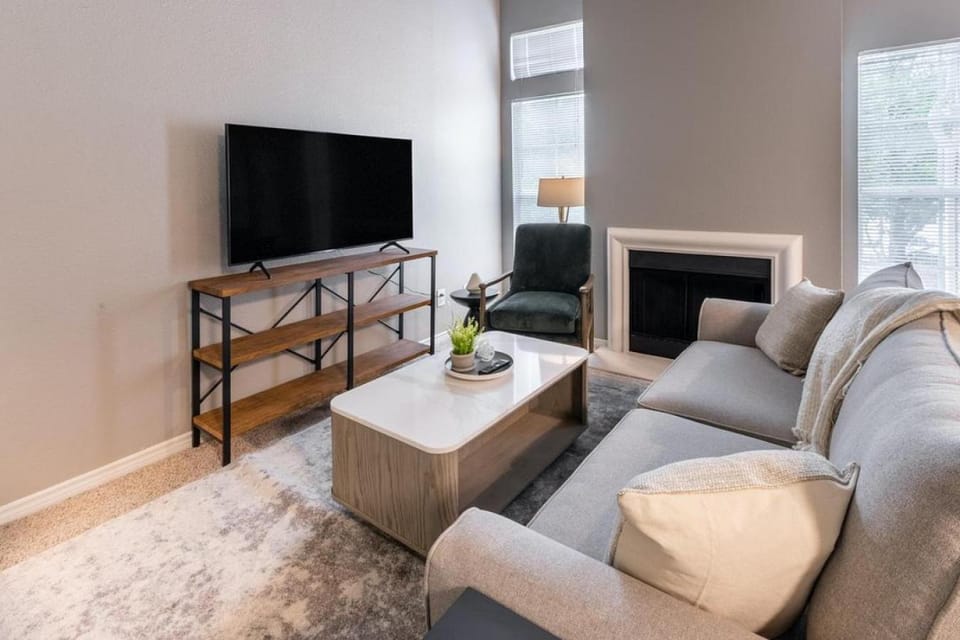 Landing Modern Apartment with Amazing Amenities (ID5301X35) Apartment in Irving