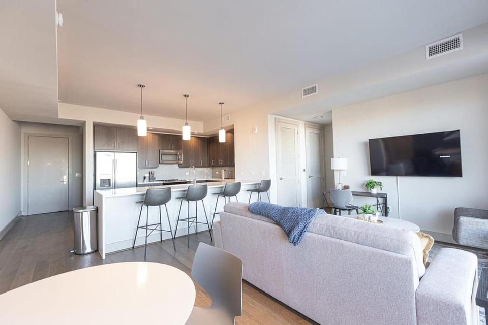 Landing Modern Apartment with Amazing Amenities (ID512) Apartment in Dallas