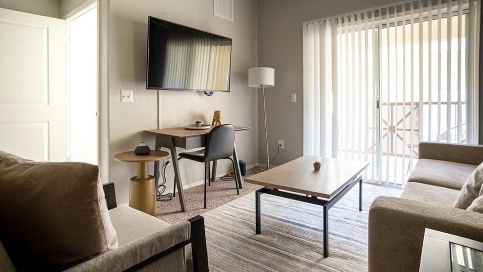 Landing Modern Apartment with Amazing Amenities (ID7468X86) Apartment in Tortolita