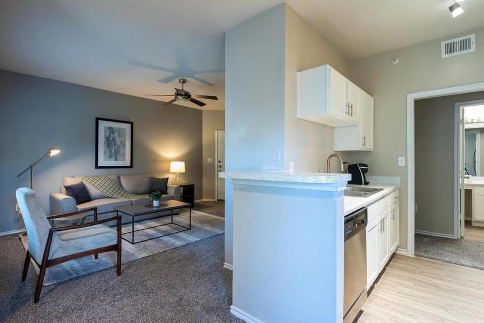 Landing Modern Apartment with Amazing Amenities (ID7688X9) Apartment in Round Rock