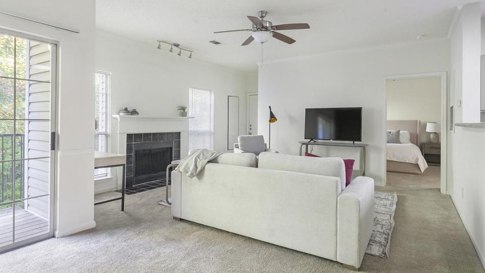 Landing Modern Apartment with Amazing Amenities (ID9456X70) Apartment in Winston-Salem