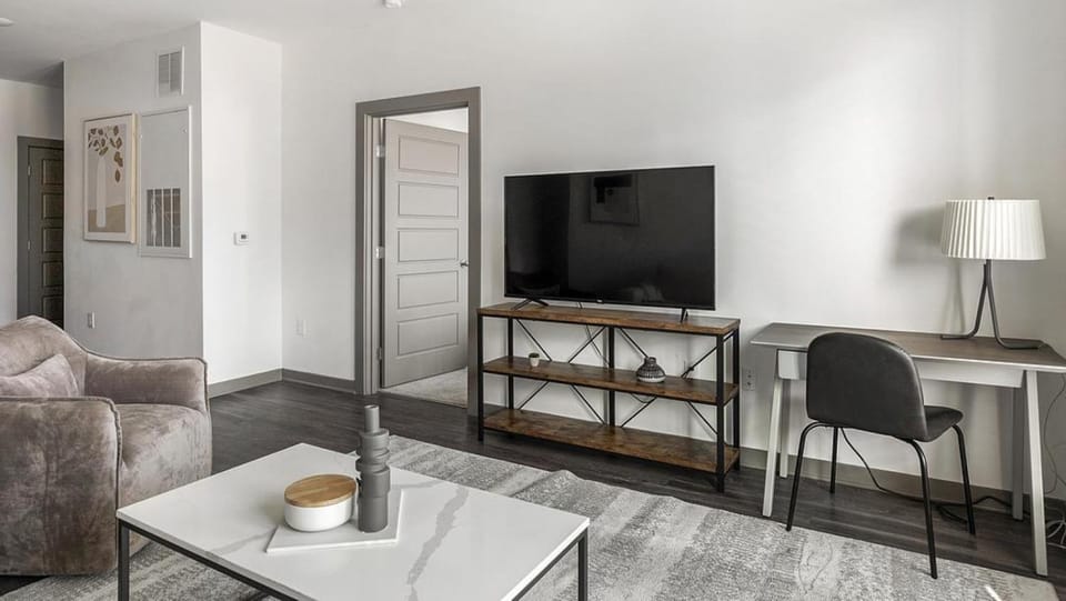 Landing Modern Apartment with Amazing Amenities (ID7370X74) Apartment in Madison