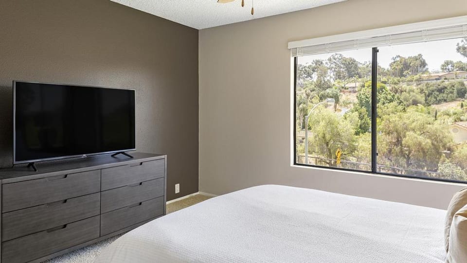 Landing Modern Apartment with Amazing Amenities (ID1014X289) Apartment in Bonita