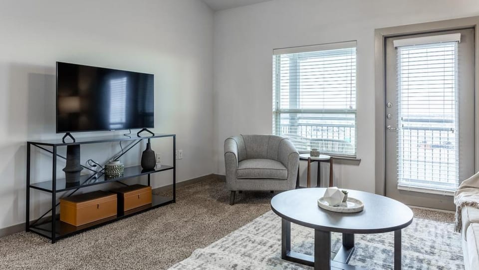 Landing Modern Apartment with Amazing Amenities (ID7217X07) Apartment in Round Rock
