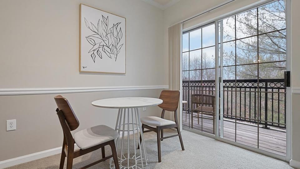 Landing Modern Apartment with Amazing Amenities (ID8132X18) Apartment in Winston-Salem