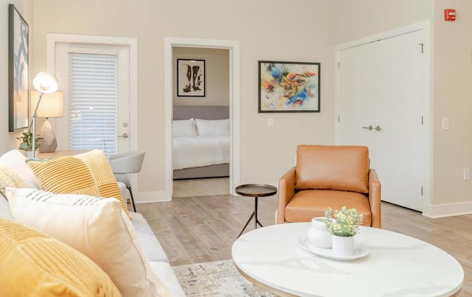 Landing Modern Apartment with Amazing Amenities (ID2685X5) Apartment in Beachwood