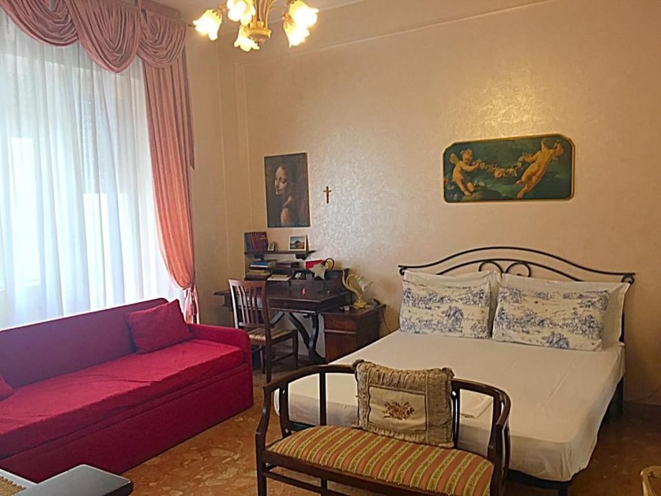 Property building, Bed
