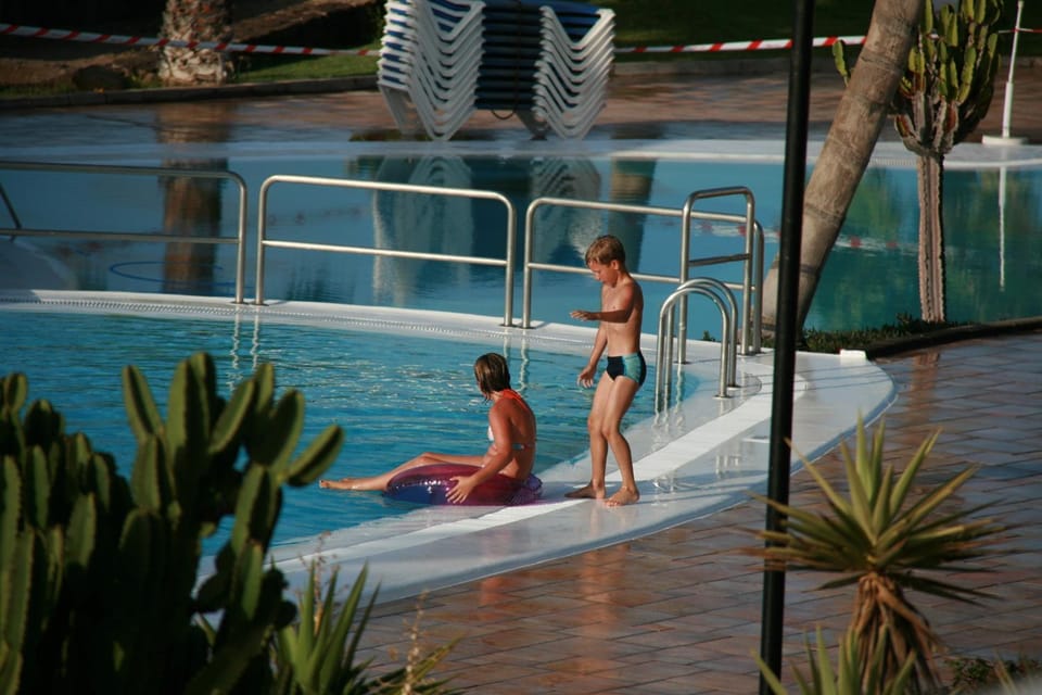 Swimming pool, Swimming pool