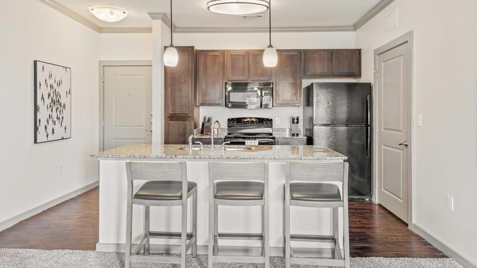 Landing Modern Apartment with Amazing Amenities (ID6032X08) Apartment in Round Rock