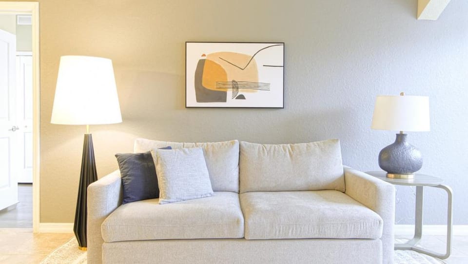 Landing Modern Apartment with Amazing Amenities (ID8368X45) Apartment in Tampa Bay
