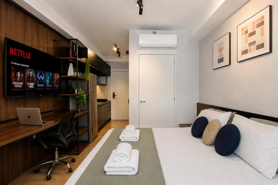 Super Studio Metrô Fradique Coutinho, Perto de tudo! Apartment in Sao Paulo City