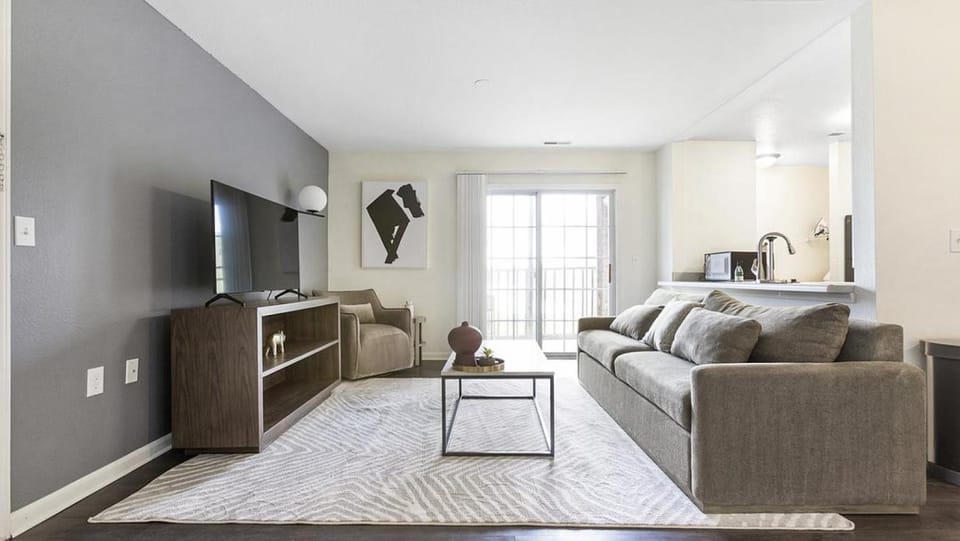 Landing Modern Apartment with Amazing Amenities (ID8565X20) Apartment in Fort Wayne