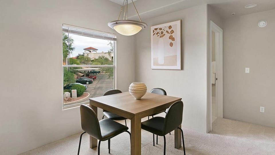 Landing Modern Apartment with Amazing Amenities (ID4677X14) Apartment in Tortolita