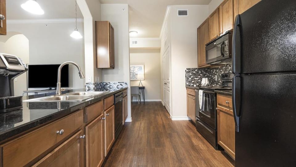 Landing Modern Apartment with Amazing Amenities (ID8961X66) Apartment in Austin
