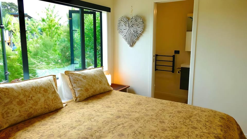 Bed, Bathroom, Bedroom