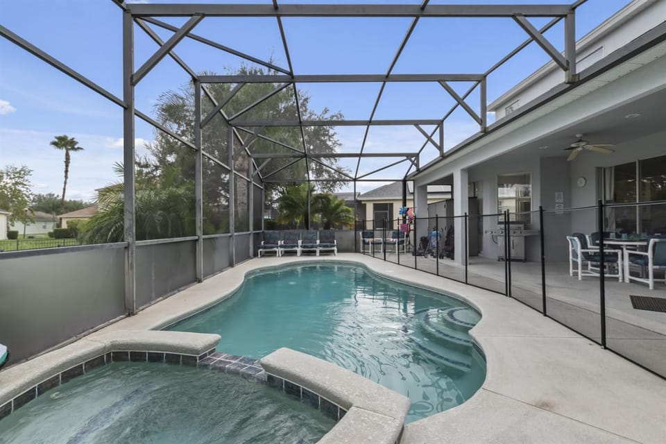 5bd Villa Eman Private PoolHot Tub close2Legoland House in Haines City