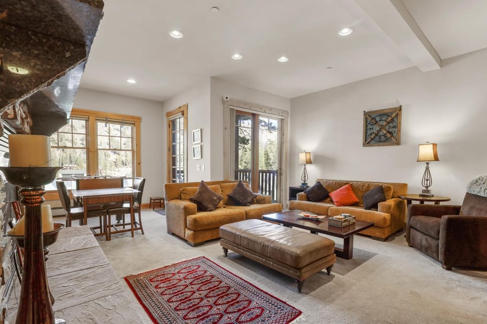 Lavishness at Elevation – Timber Ridge 3 Bedroom condo Apartment in Kirkwood