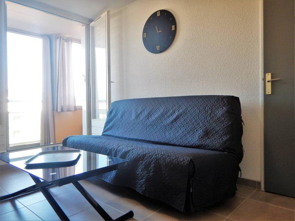 Appartement 2 pièces avec loggia, garage, 3 min de la mer, classé 2 étoiles, ménage inclus - FR-1-251-552 Apartment in Bormes-les-Mimosas