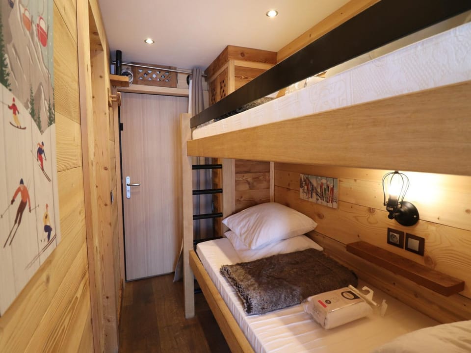 Studio rénové Proche pistes et commerces Balcon et WIFI - FR-1-502-554 Apartment in Tignes