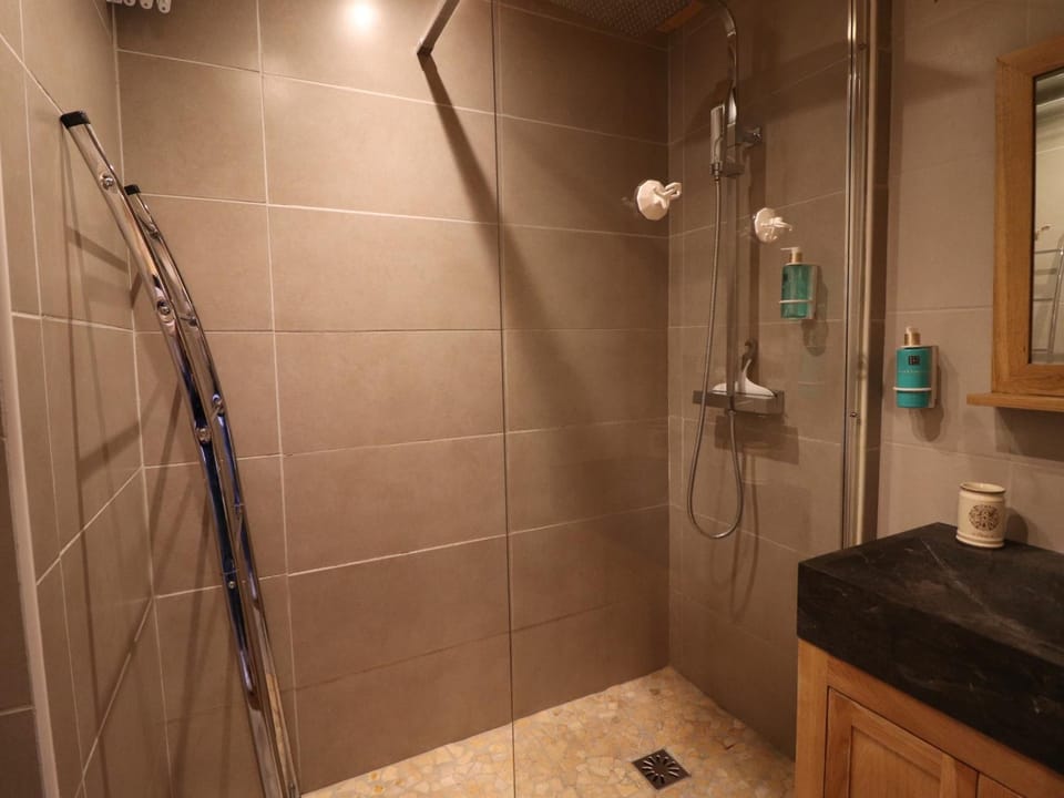 Studio rénové Proche pistes et commerces Balcon et WIFI - FR-1-502-554 Apartment in Tignes
