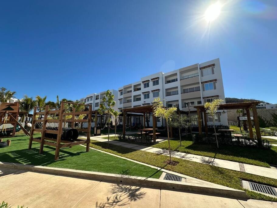Property building, Natural landscape