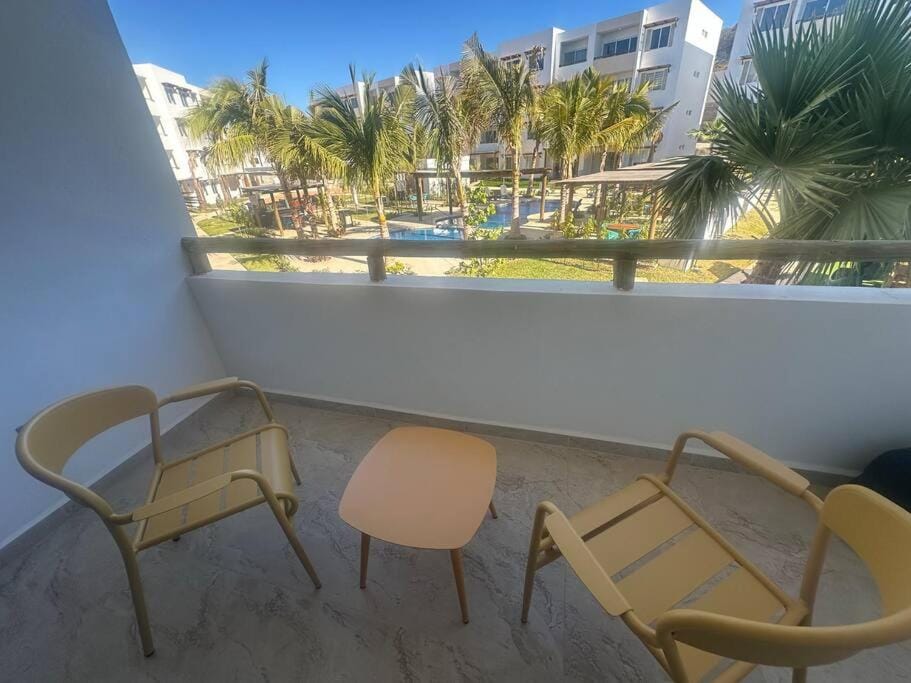 View (from property/room), Balcony/Terrace