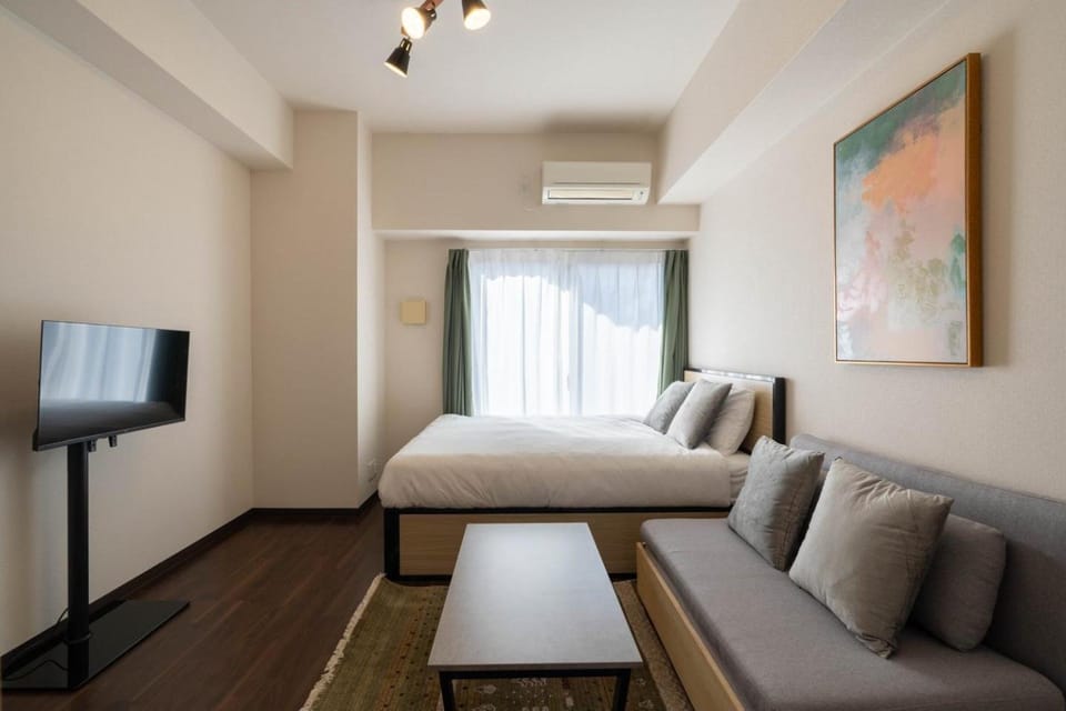 Bed, TV and multimedia, Photo of the whole room, Bedroom, air conditioner