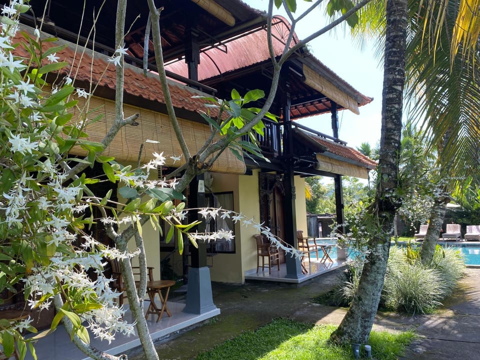 Atres Villa Campground/ 
RV Resort in Bali