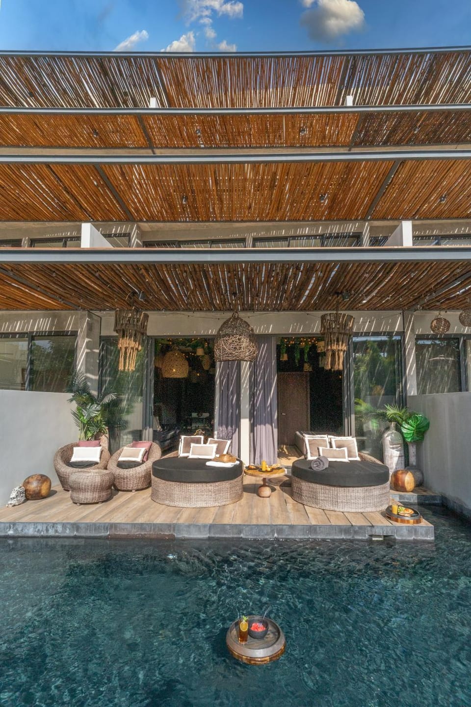 Nuju Rentals - BeUtiful Apartments with Swimout-Gym-Rooftop-Pool Apartment in Tulum