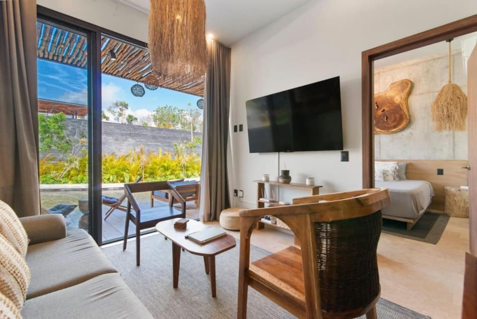 Nuju Rentals - BeUtiful Apartments with Swimout-Gym-Rooftop-Pool Apartment in Tulum