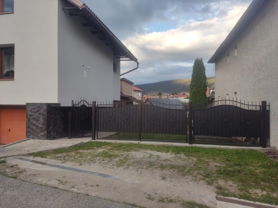 Facade/entrance, Parking