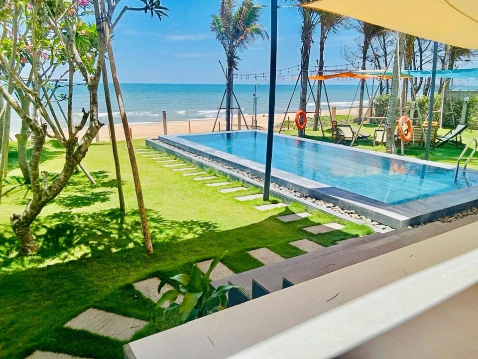 Whispering waves beachfront villa Villa in Phan Thiet