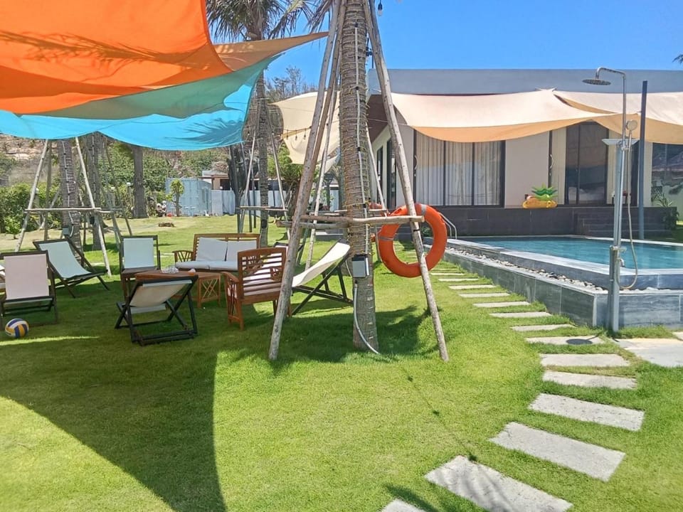 Whispering waves beachfront villa Villa in Phan Thiet