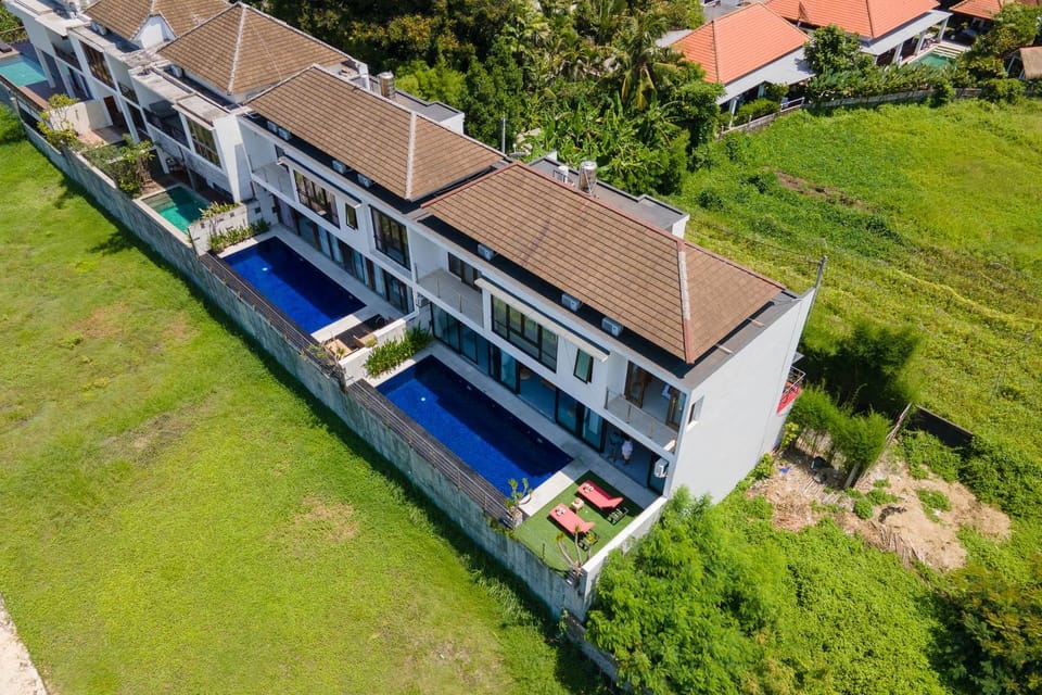 Property building, Swimming pool