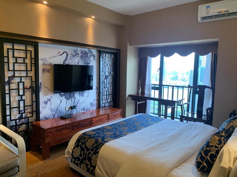 Bed, TV and multimedia, Bedroom, air conditioner